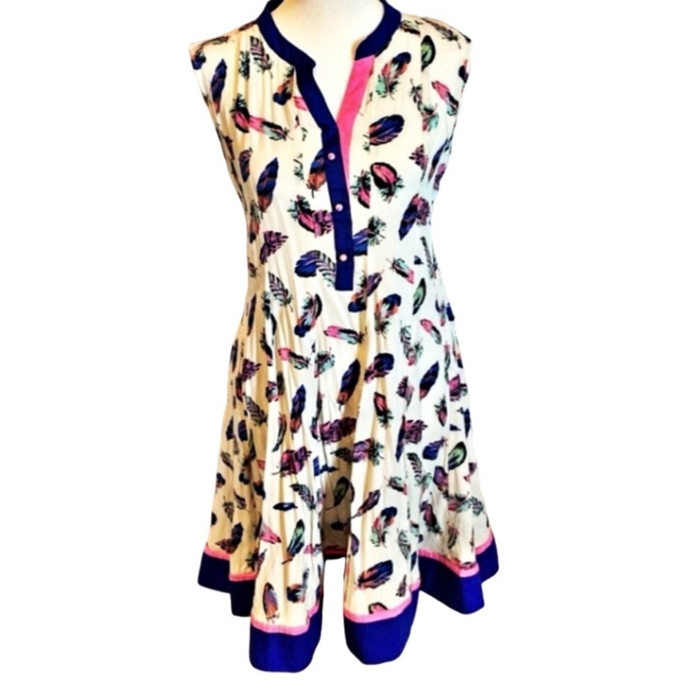 Neerus sleeveless a-line dress. Size M. Beautiful blues & pink feather pattern.